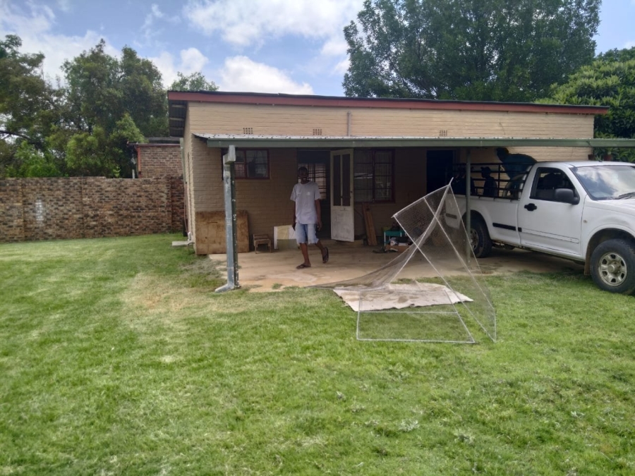 4 Bedroom Property for Sale in Leeudoringstad North West